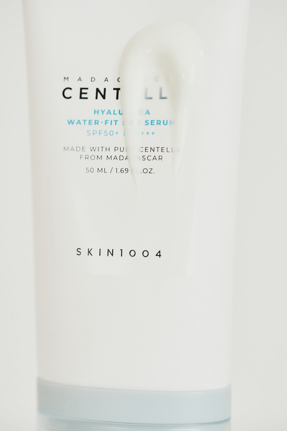 [Skin1004] Madagascar Centella Hyalu-Cica Water-Fit Sun Serum 50ml