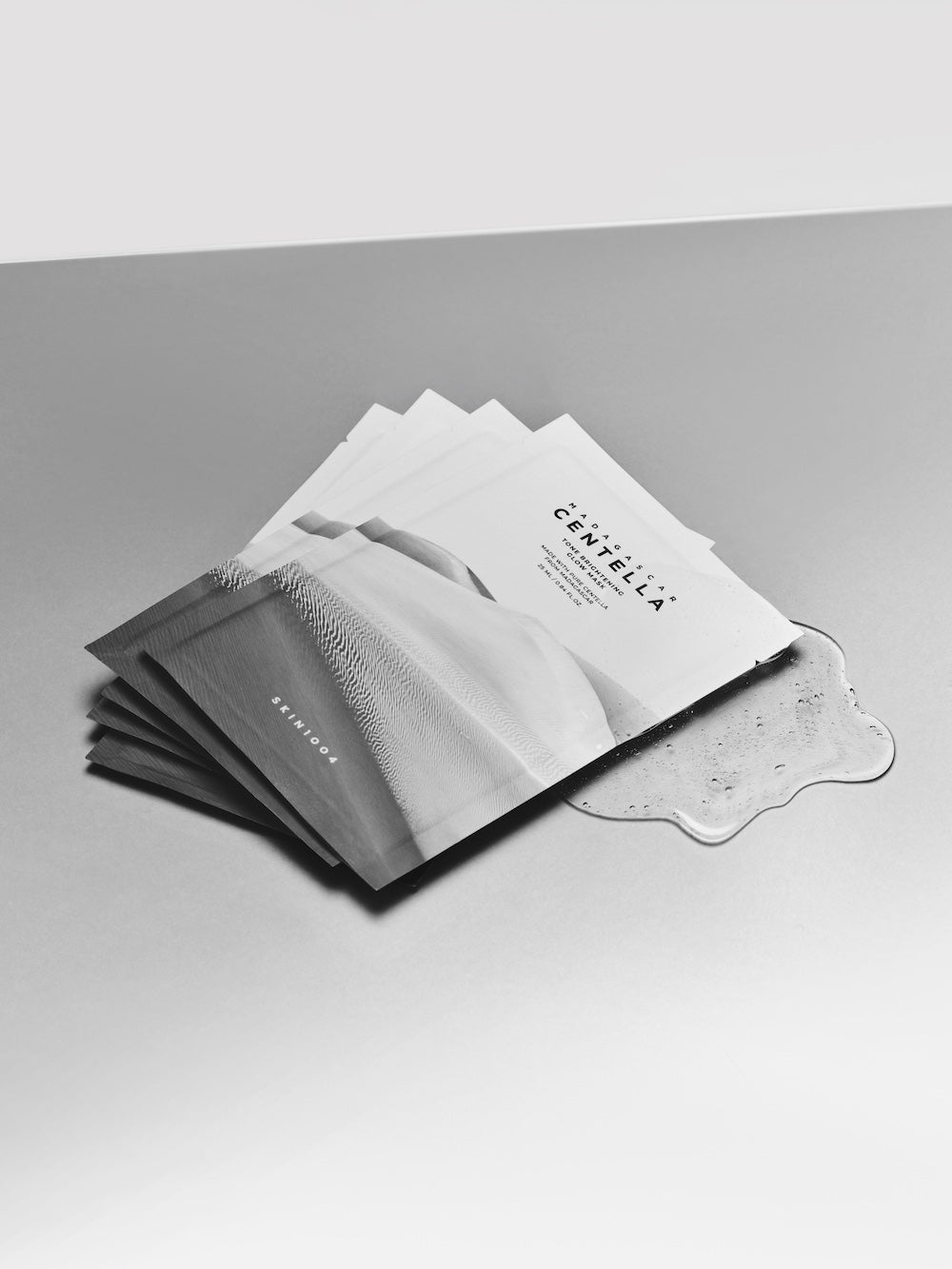 [Skin1004] Madagascar Centella Tone Brightening Glow Mask - 2 Size