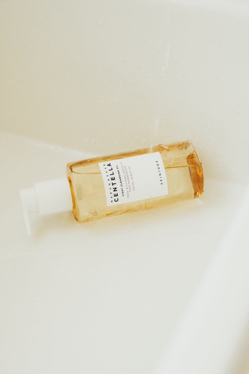 [Skin1004] Madagascar Centella Light Cleansing Oil 200ml