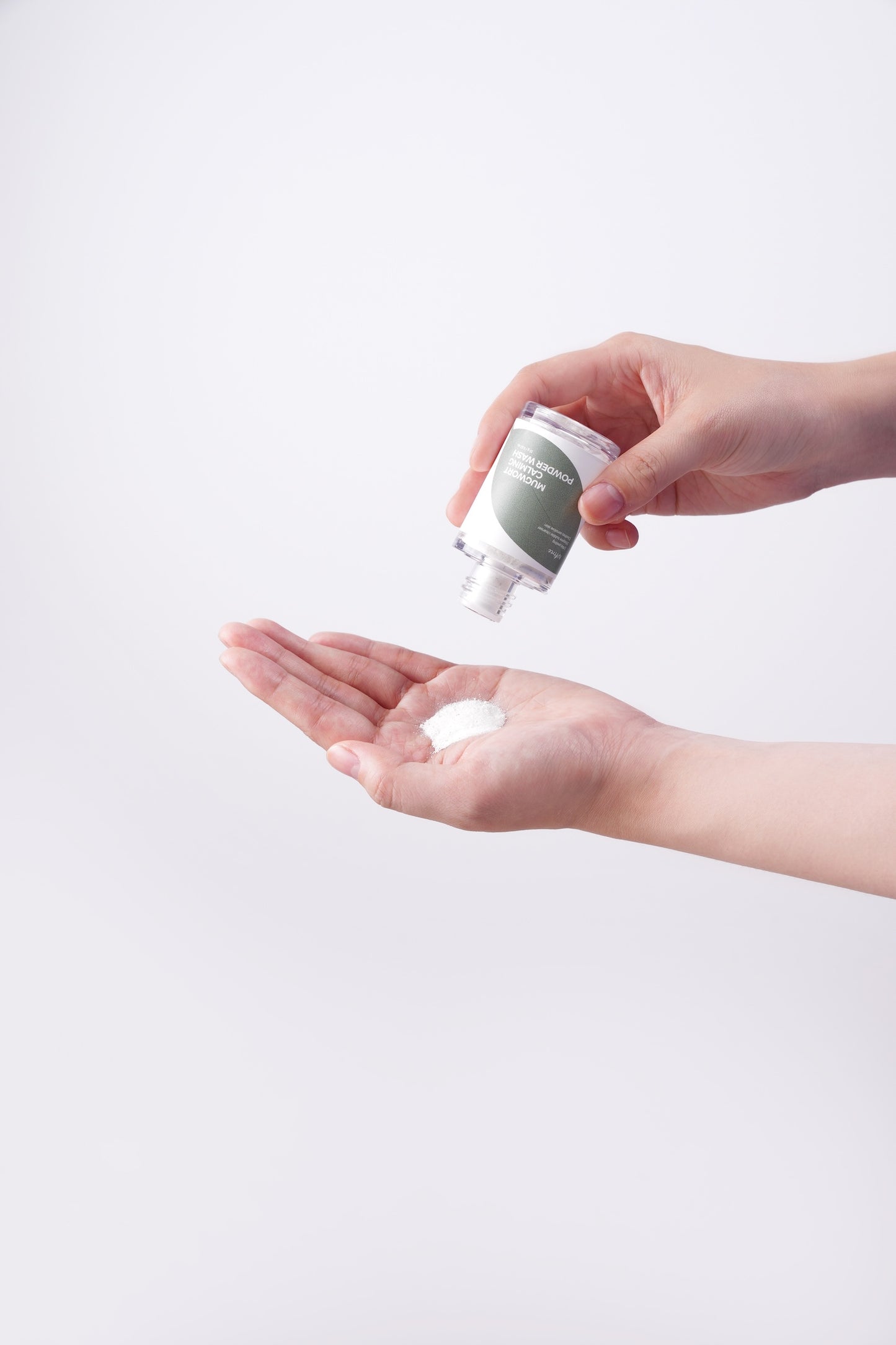 [Isntree] Mugwort Calming Powder Wash 15g